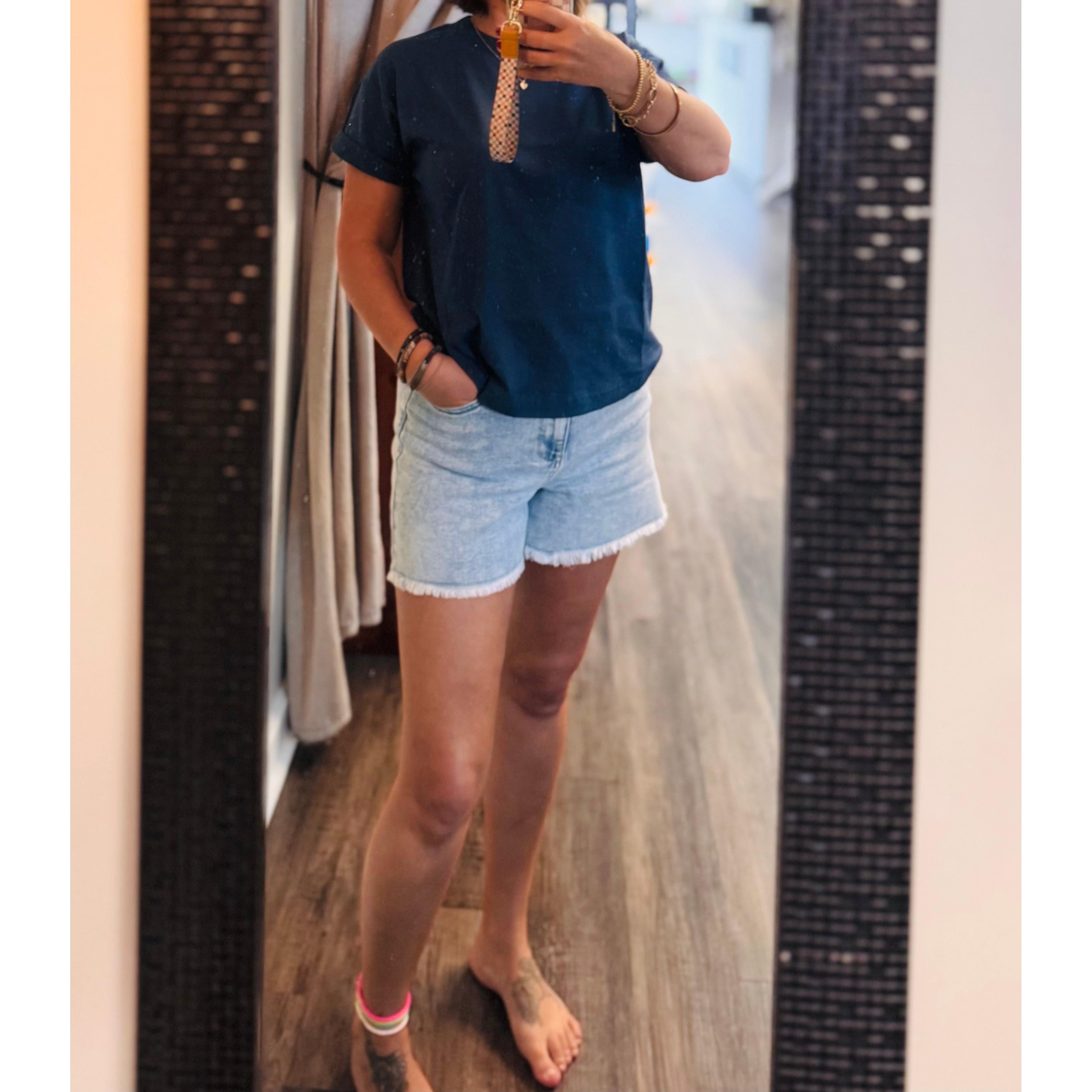 Judy Blue~ Acid Wash Shorts