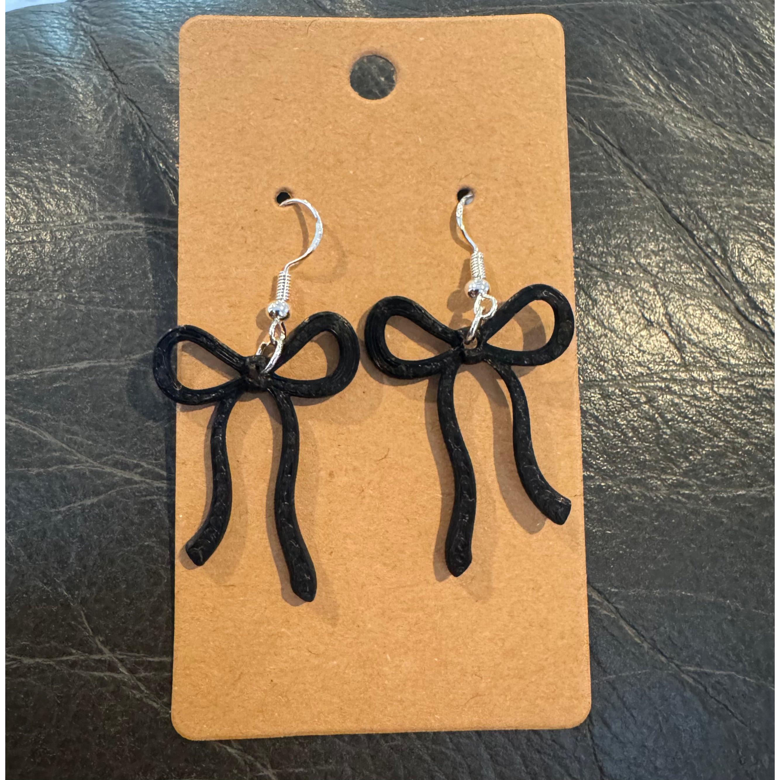 Earrings Bow~Black